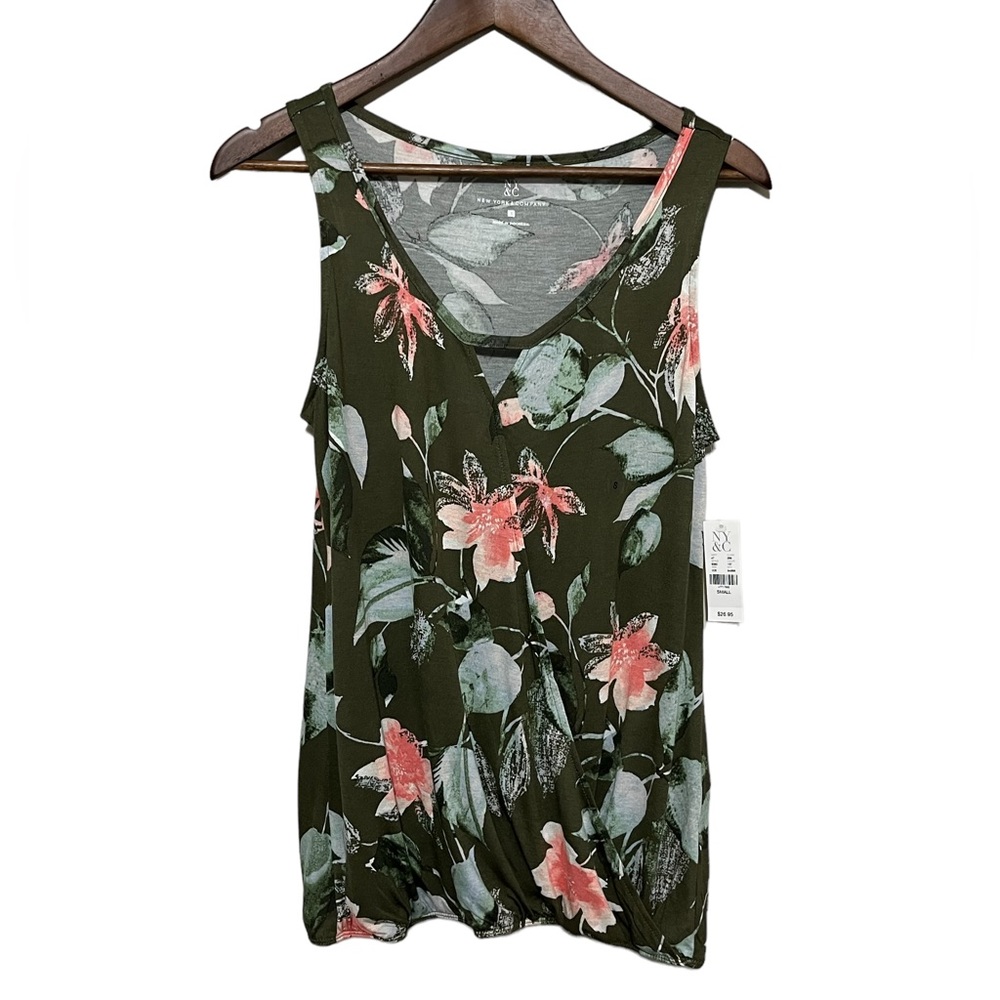 New York‎ & Company Floral Tank Top Small Green Pink Sleeveless Elastic Hem NWT